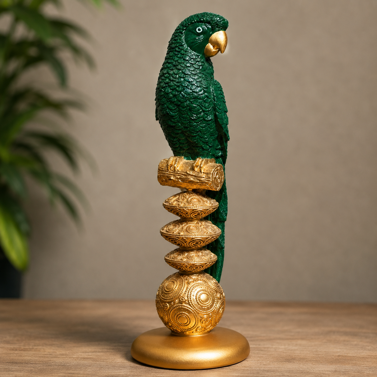 TROPICAL PARROT SCULPTURE