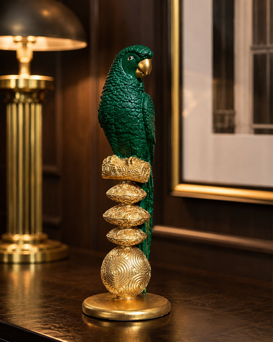 TROPICAL PARROT SCULPTURE