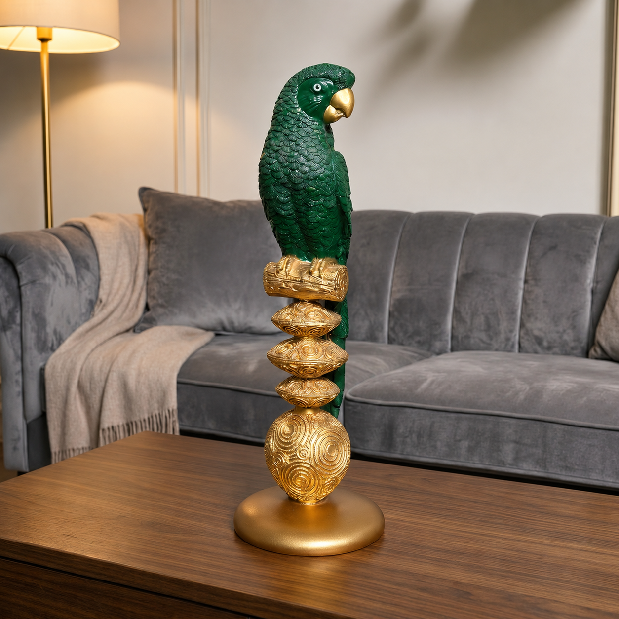 TROPICAL PARROT SCULPTURE